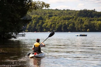 RIPPLECOVE, HOTEL SUR LE LAC