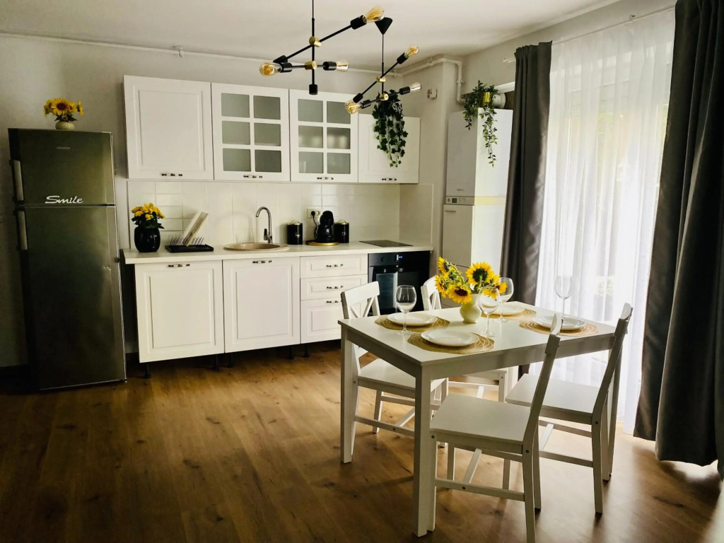 LA MAISON DE ZOE AIRPORT RESIDENCES