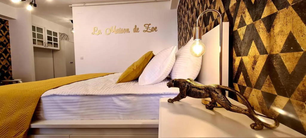 LA MAISON DE ZOE AIRPORT RESIDENCES