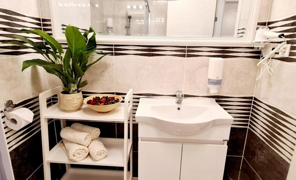 LA MAISON DE ZOE AIRPORT RESIDENCES