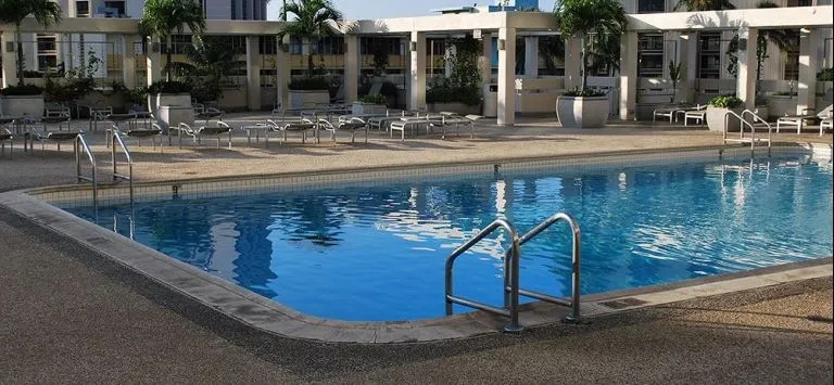 LUXURY SUITES INTERNATIONAL AT ALA MOANA