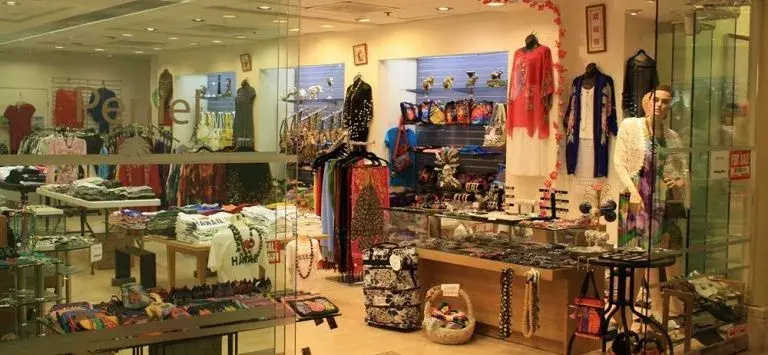 LUXURY SUITES INTERNATIONAL AT ALA MOANA