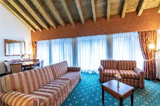 LUX GARDEN HOTEL
