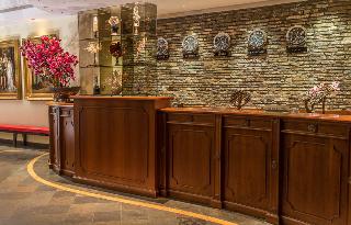 LUX GARDEN HOTEL
