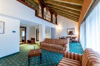 LUX GARDEN HOTEL