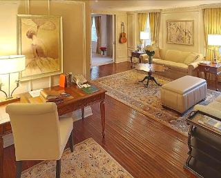 WINDSOR ARMS HOTEL
