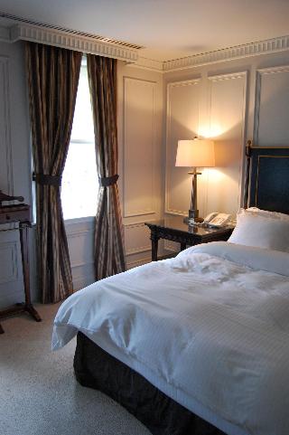 WINDSOR ARMS HOTEL