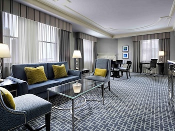 FAIRMONT ROYAL YORK GOLD EXPERIENCE