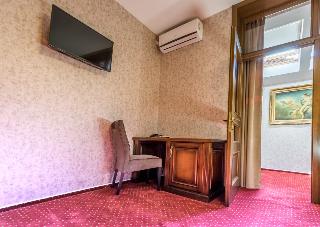 NOBLESSE BOUTIQUE HOTEL