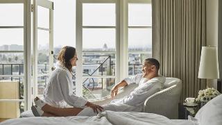 FOUR SEASONS LOS ANGELES AT BEVERLY HILLS