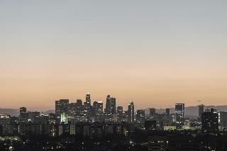 FOUR SEASONS LOS ANGELES AT BEVERLY HILLS