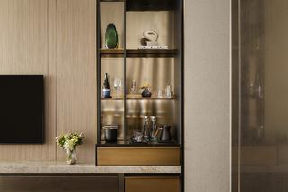 FOUR SEASONS HOTEL TORONTO