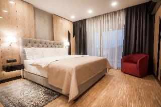 HOTEL PLATINIA