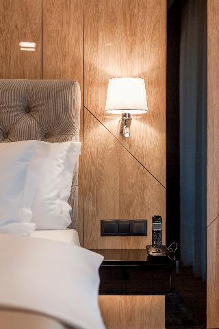 HOTEL PLATINIA