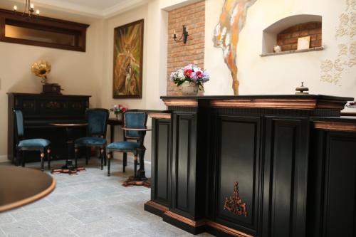 ARTISANS BOUTIQUE VILLA