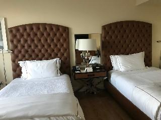 CAMEO BEVERLY HILLS, LXR HOTELS & RESORTS
