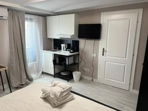 AZZA APARTHOTEL