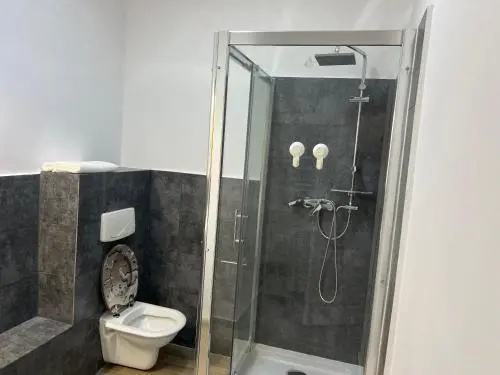 AZZA APARTHOTEL