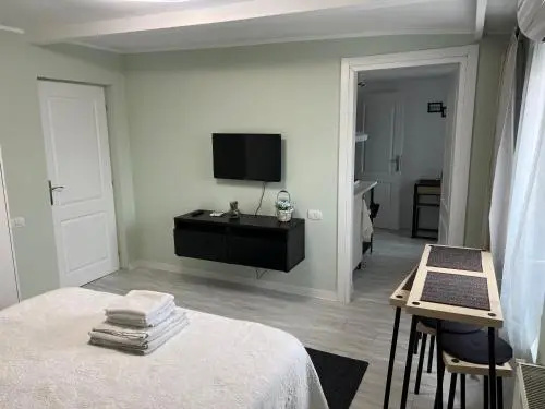 AZZA APARTHOTEL