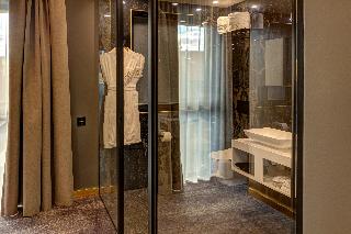 VIBRE HOTEL
