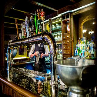 THE LORD NELSON HOTEL & SUITES