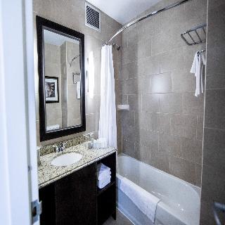 THE LORD NELSON HOTEL & SUITES