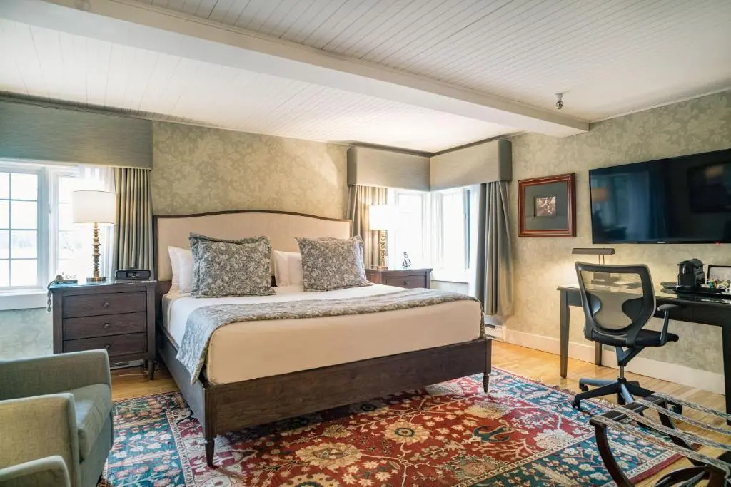 RIPPLECOVE HOTEL & SPA