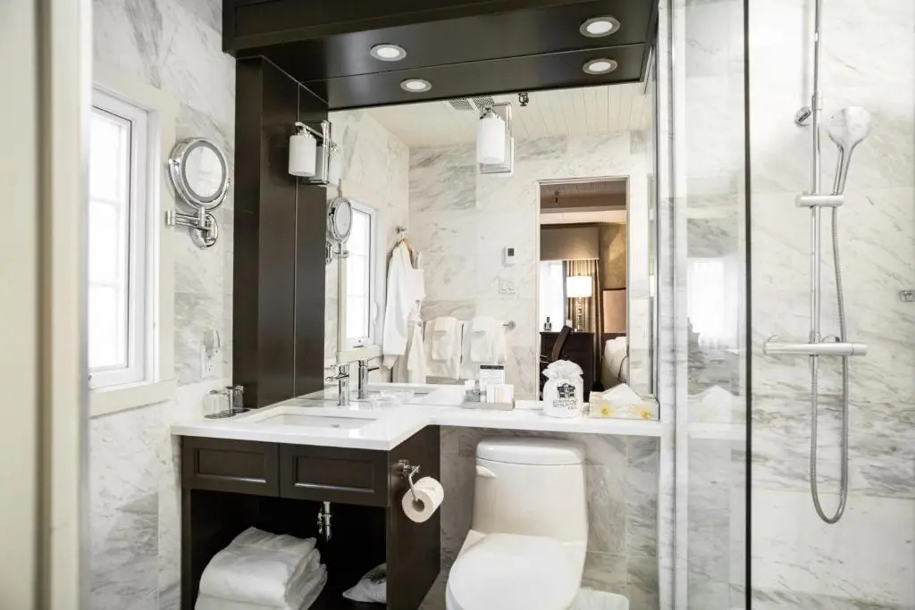 RIPPLECOVE HOTEL & SPA