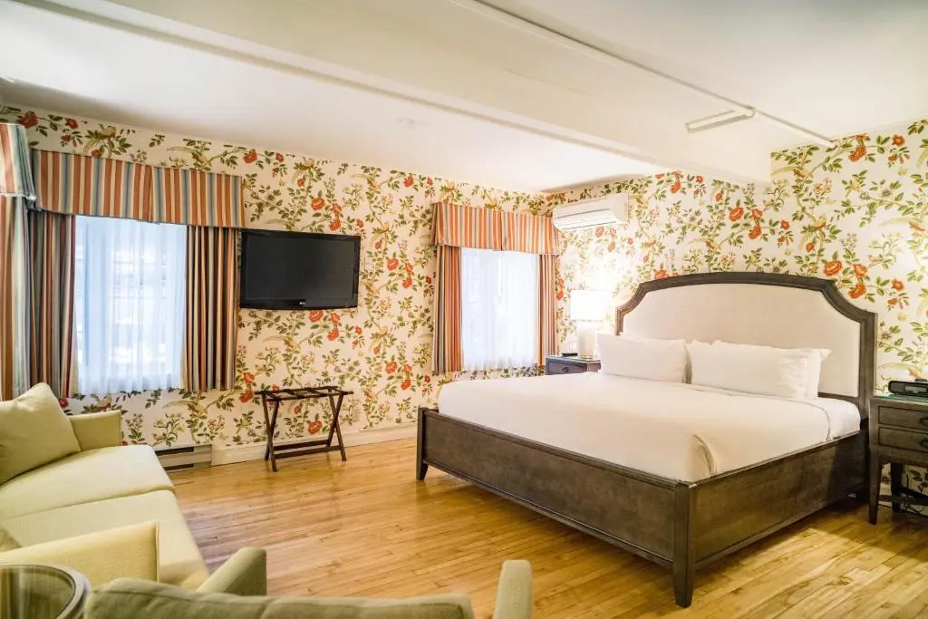 RIPPLECOVE HOTEL & SPA